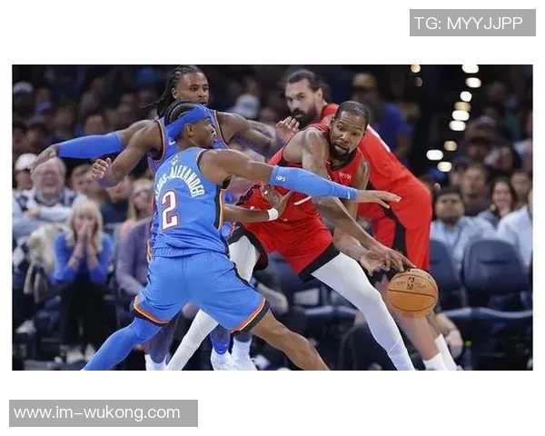 火箭备战雷霆杜兰特申京贾巴里同框训练照引发球迷热议